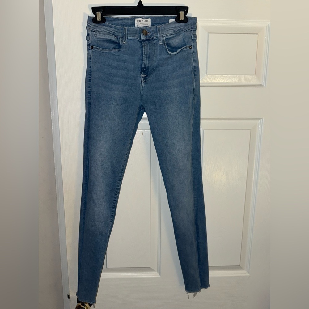 Frame Le High Skinny Lightwash Size 27